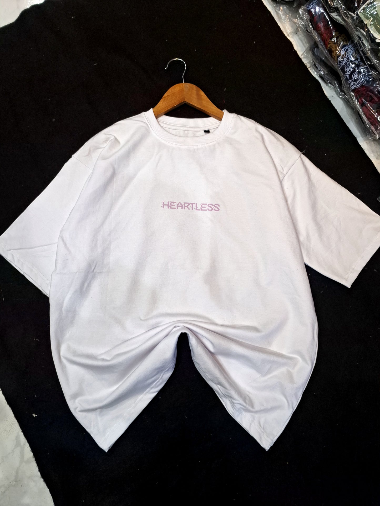 0032 HEARTLESS DESIGN OVERSIZED T SHIRT